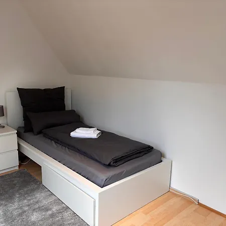 Apartment Ks - 3 Schlafzimmer Für 6 Personen In *