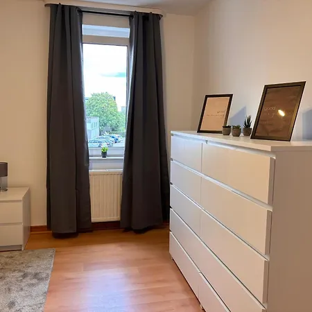 Ks - 3 Schlafzimmer Für 6 Personen In Apartment