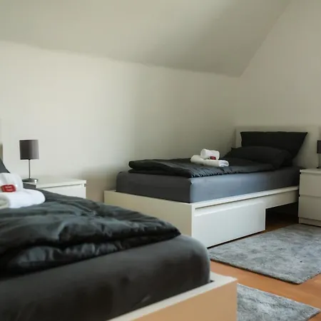 Ks - 3 Schlafzimmer Mit 6 Einzelbetten In Daire Bielefeld